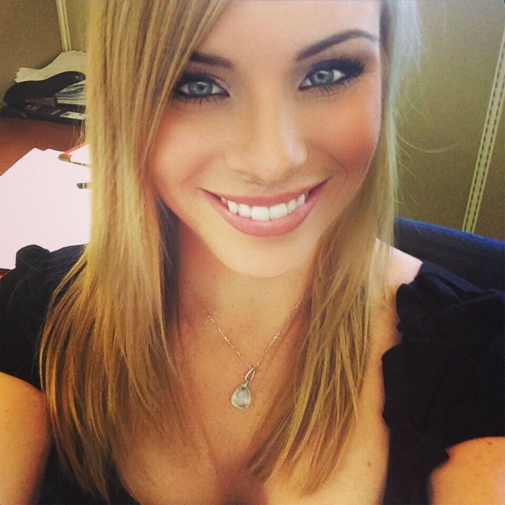 Meet your Posher, Liza